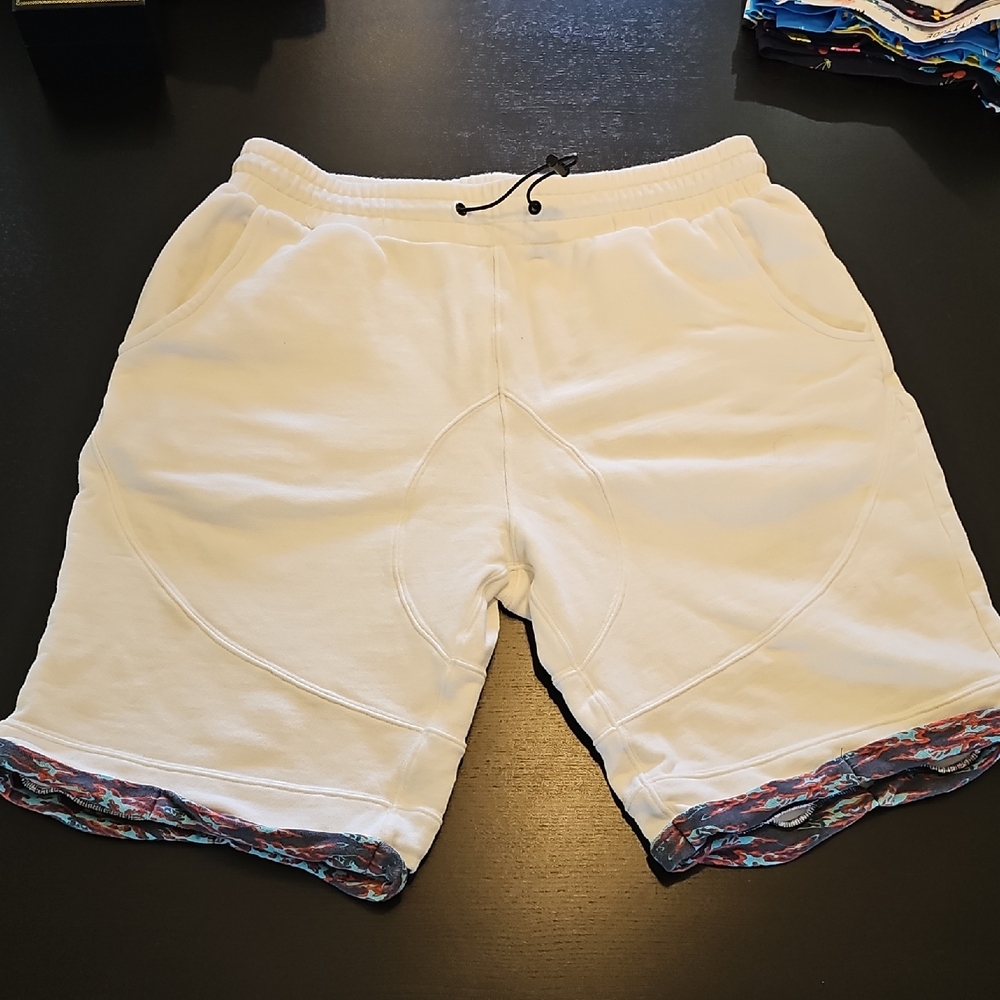 Diem White Men's Shorts with Multicolor Trim